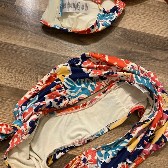 Modcloth Colorful Floral Bikini Set - Picture 8 of 8